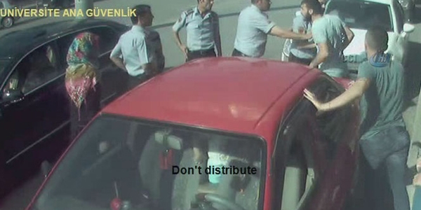 Üniversitede güvenlik görevlilerine saldırı