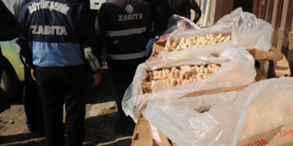 Şanlıurfa'da 2,5 ton tavuk eti imha edildi