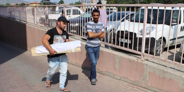 Kayseri'de 2 bebek, uykularında öldü