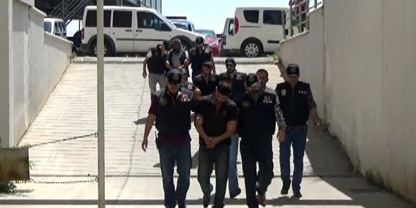 Gaziantep'te 6-8 ekim olaylarnda ldrlen 5 kiinin zanllar yakaland