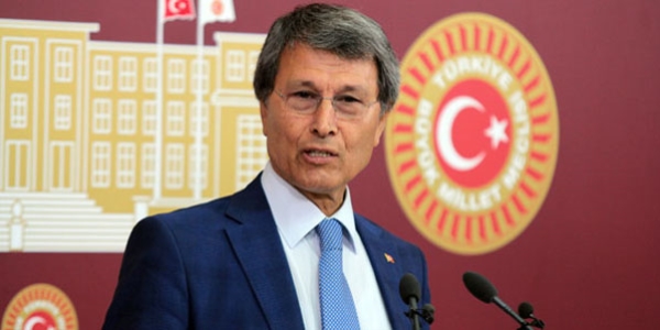 Halaçoğlu, Grup Başkanvekilliği'nden alındı