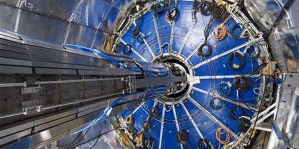 CERN'de yeni parçacıklar keşfedildi