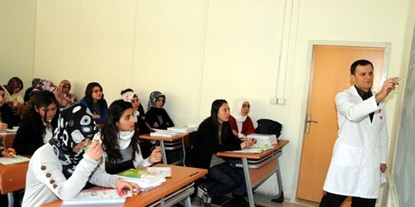 Ünal: Dershane kanunu diye bir kanun yok