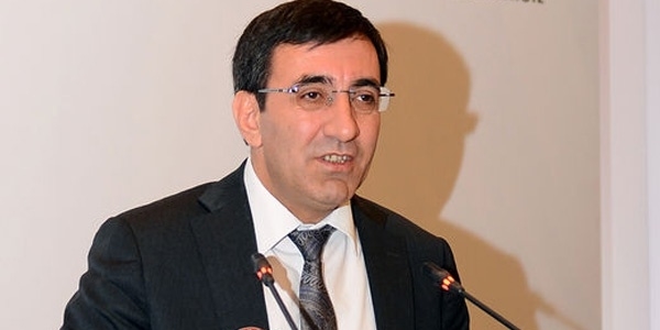 Y�lmaz: Silahla demokrasi ayn� anda olmaz