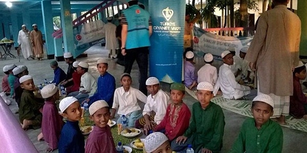Diyanet Vakfı'ndan 68 ülkeye yardım