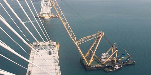 Sorumsuz gemiler köprü çalışmalarını riske sokuyor
