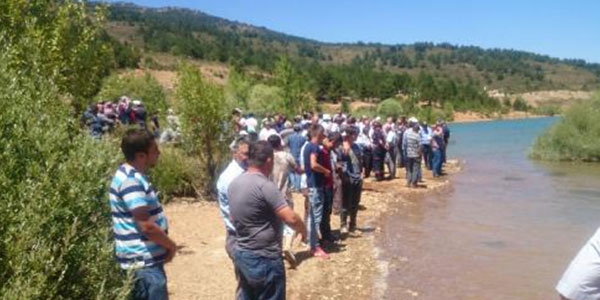 Boğulan kuzenlerini kurtarmak isteyen 2 kardeş de boğuldu