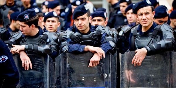 Emniyet teşkilatında tüm izinler iptal edildi