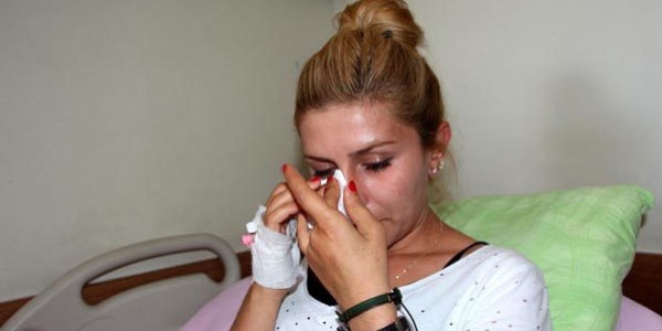 'AVM' hastas� P�nar, ameliyat� i�in valilikten yard�m istedi