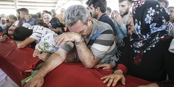 �stanbul Valili�i'nden 'Suru� cenazeleri' a��klamas�