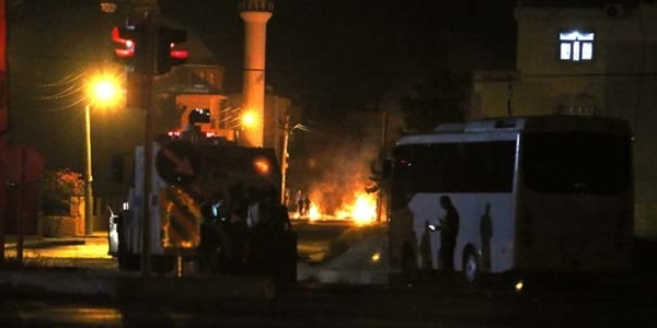 Tarsus'ta olaylı gece: 6'sı polis 11 yaralı