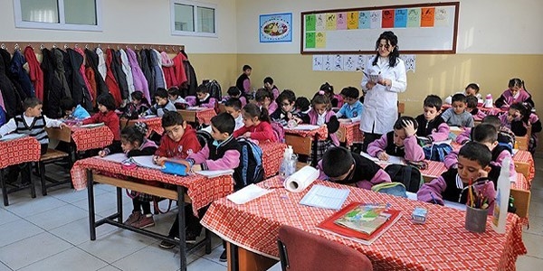 ��retmenlerin hizmet y�llar�na g�re maa�, ikramiye ve emekli maa�lar�