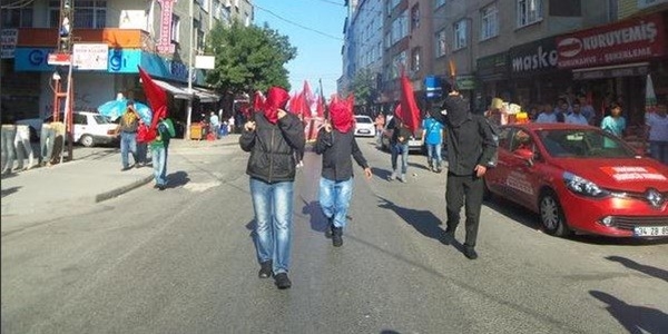 Yz maskeli grup Diyarbakr-Bingl yolunu kapatt!