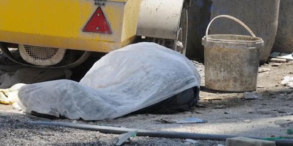 İnşaatta iskele çöktü: 2 ölü, 4 yaralı