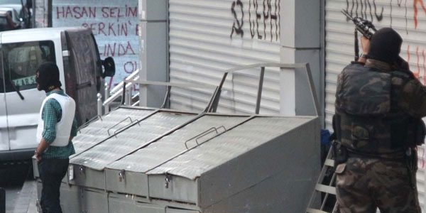 13 ilde dev terör operasyonu. 1 militan öldü