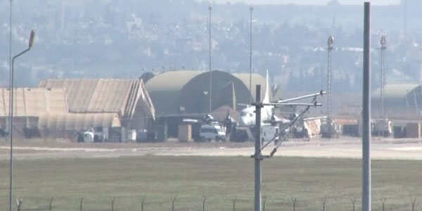 Gözler İncirlik Üssü'nde