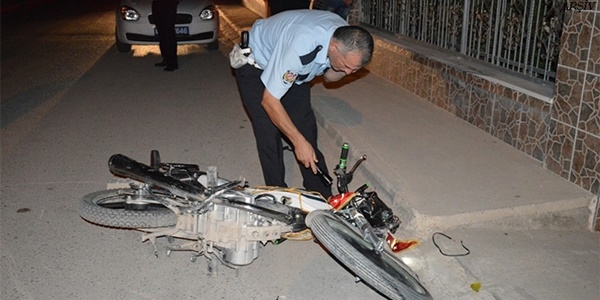 Polis memuru kendisine çarpan sürücüyü yakaladı