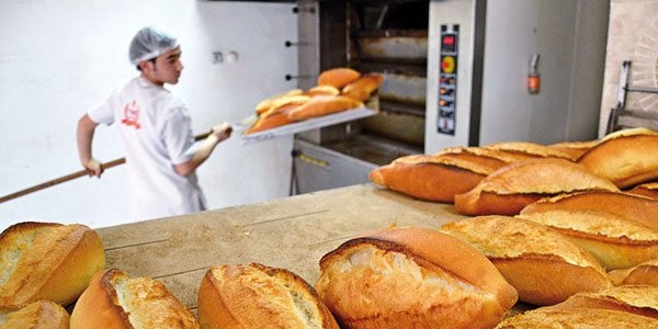 Ekmek üreticisine parfüm yasağı