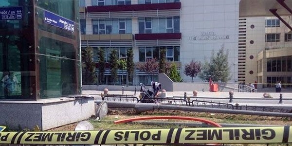 İstanbul Emniyeti yakınında bomba paniği