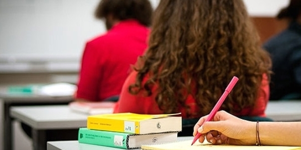 İyi lisede olmazsa olmaz, yabancı dil eğitimidir