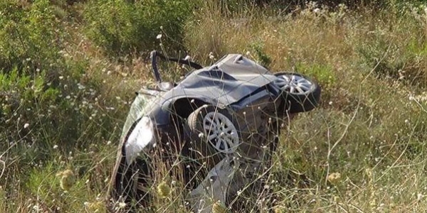 Çanakkale'de trafik kazası: 2 ölü, 1 yaralı