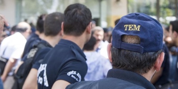 Ter�r operasyonlar�nda 39 ilde bin 302 ki�iye g�zalt�