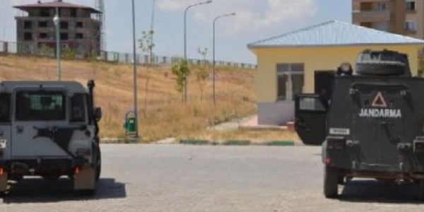 Doğubeyazıt'ta çatışma: 1'i ağır 3 asker yaralı