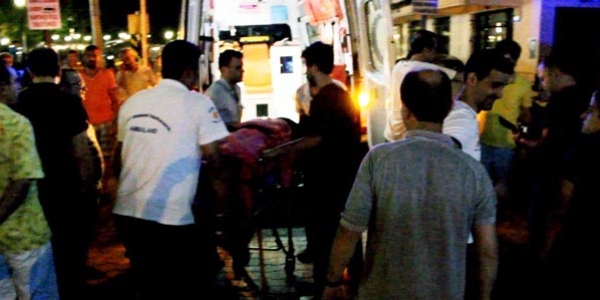 Doktorları taşıyan tekne alabora oldu: 1 ölü