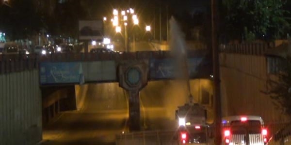 Diyarbakır'da polis karakoluna ve zırhlı araçlara saldırı