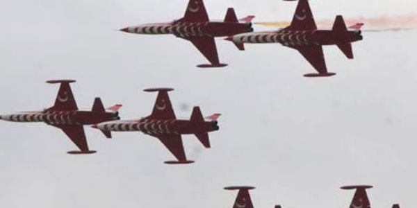 Türk Yıldızları ve SOLOTÜRK'e operasyon iptali