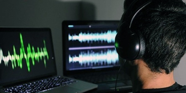 Eski�ehir'de, 'usuls�z dinleme' davas�na devam edildi