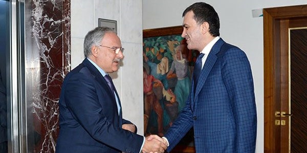 Reuters'a göre AK Parti'nin tercihi yaptırılacak ankete bağlı