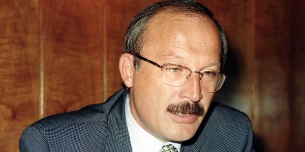 Eski bakana 160 bin lira tazminat cezası