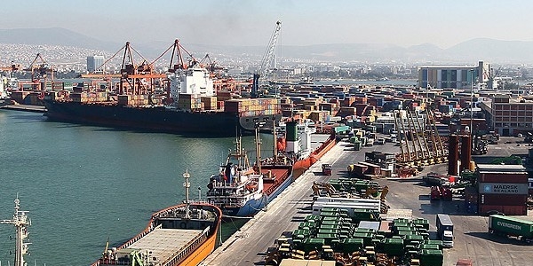 Dış ticaret açığı yüzde 21,6 azaldı