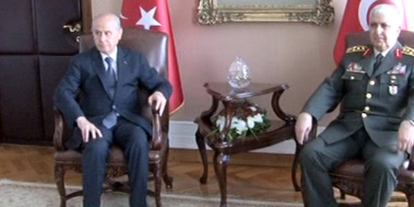 Necdet Özel'den Bahçeli'ye veda ziyareti