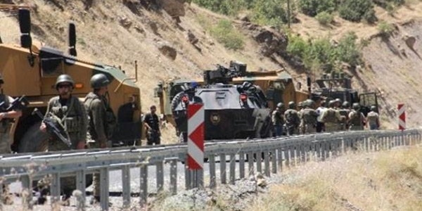 Mayına basan asker şehit oldu