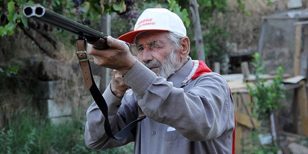 74'lük dede silah altına alınması talebiyle TSK'ya başvurdu