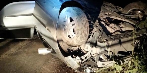 Liseliler kaza yaptı: 1 ölü, 4 yaralı