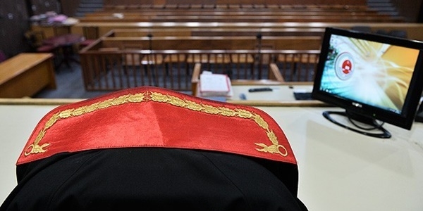 Yetkisiz mahkemenin 'tahliye' kararına uyulması talebine ret