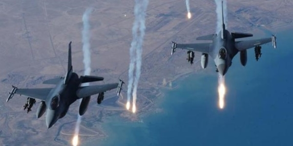 F-16'lar PKK hedeflerini bombalad