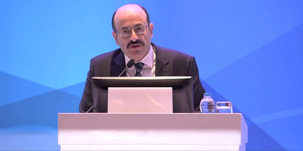 'Üniversitelerimiz tek tiplilikten kurtulmalı'