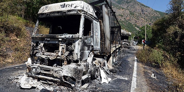 Erzurum'da kapatılan karayolu ulaşıma açıldı