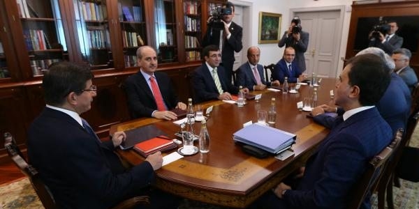 Davutoğlu ve Kılıçdaroğlu bir araya geliyor