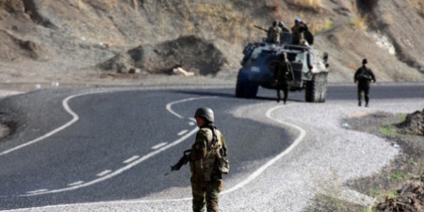PKK, Uludere'de e zamanl 3 ayr noktaya saldrd