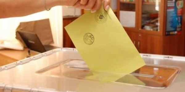 'Her ihtimale karşı' erken seçim hazırlığı
