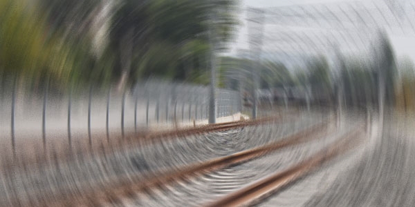 Mu�'ta trene bombal� sald�r�