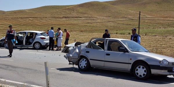 Çorum'da trafik kazası: 8 yaralı