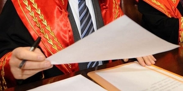 Üniversite arazisinde 'Paralel kumpas' iddiası
