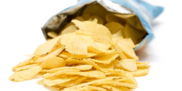 Patates cipsi paketlerine hava basıyorlar!