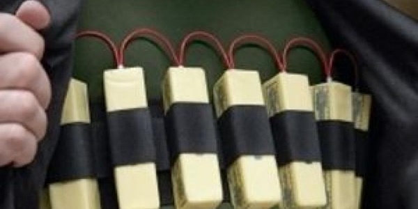 Canl� bomban�n ailesi kay�p ilan� vermi�